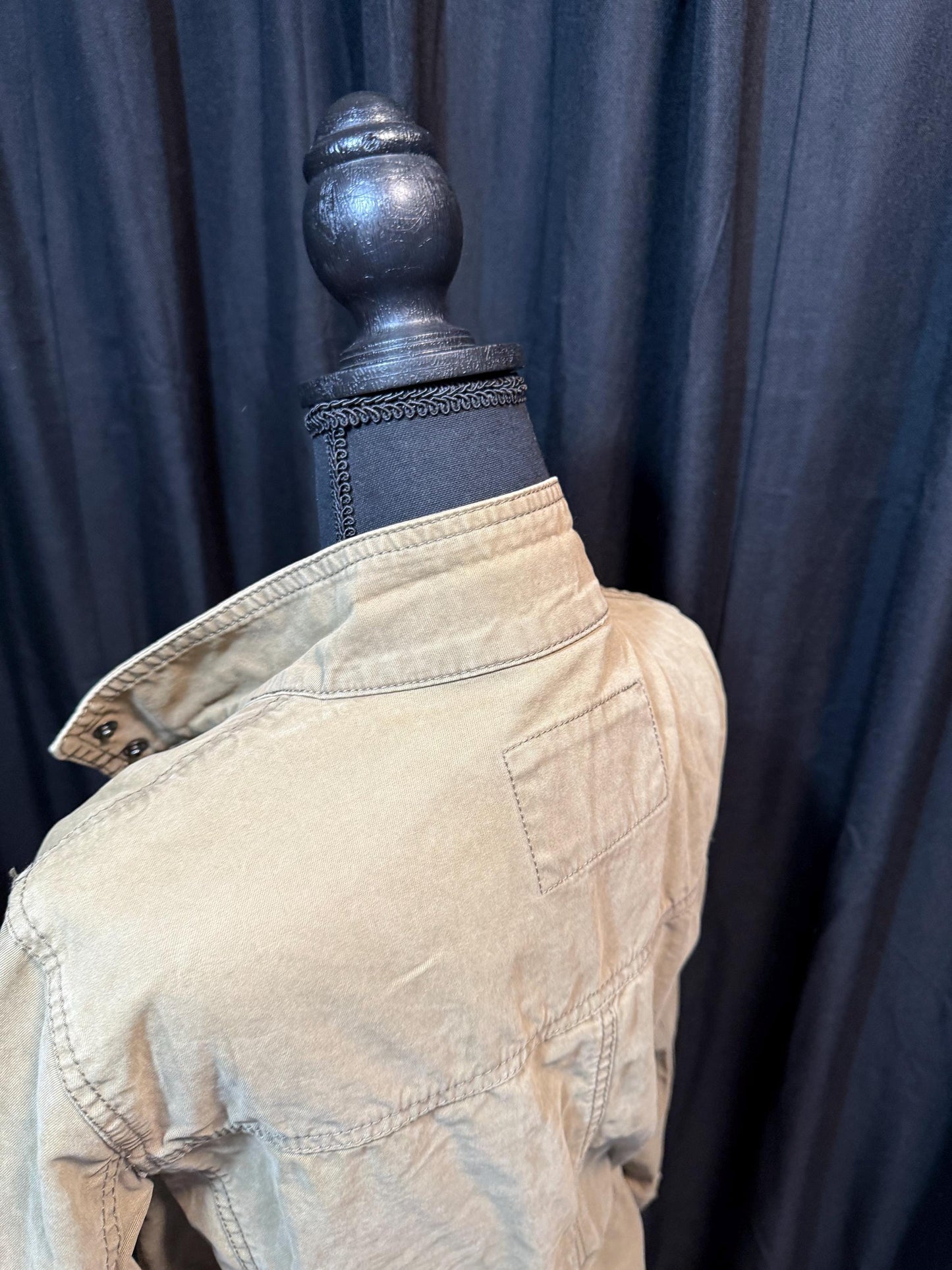 Vintage Olive Military Utility Jacket M BANANA REPUBLIC – Drawstring Waist Field Jacket – Fortunate Son Inspo Closet