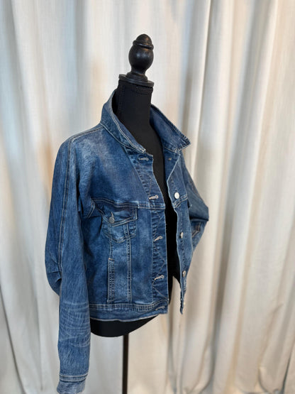 Vintage Denim Jacket M DEMOCRACY – Medium-Dark Wash Women's Jean Jacket – Forever in Blue Jeans Inspo Closet
