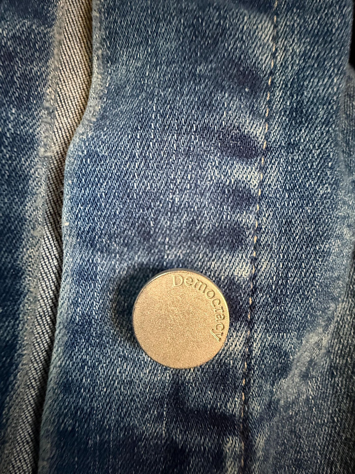 Vintage Denim Jacket M DEMOCRACY – Medium-Dark Wash Women's Jean Jacket – Forever in Blue Jeans Inspo Closet