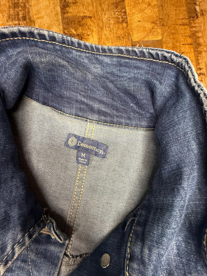 Vintage Denim Jacket M DEMOCRACY – Medium-Dark Wash Women's Jean Jacket – Forever in Blue Jeans Inspo Closet