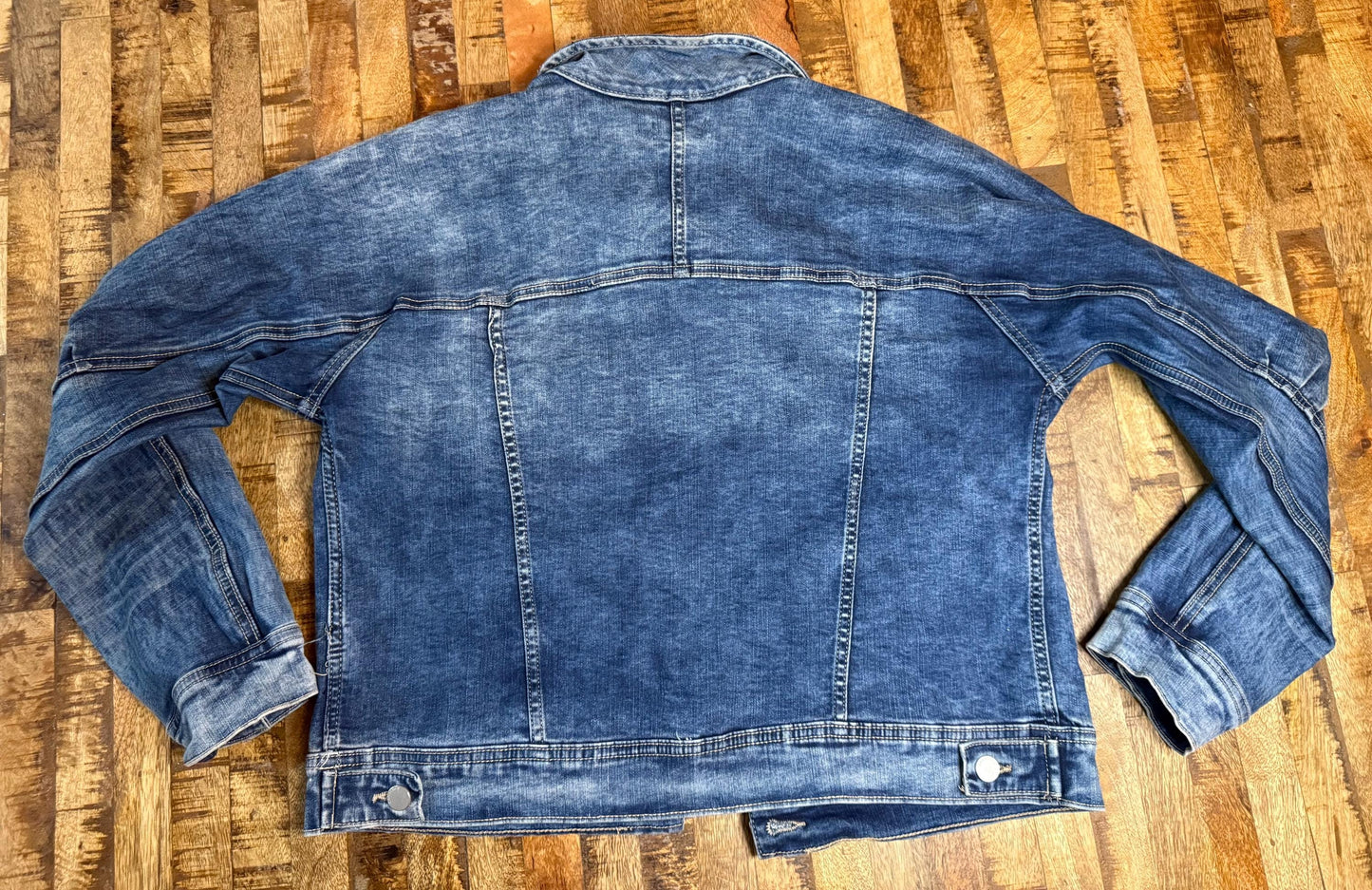 Vintage Denim Jacket M DEMOCRACY – Medium-Dark Wash Women's Jean Jacket – Forever in Blue Jeans Inspo Closet
