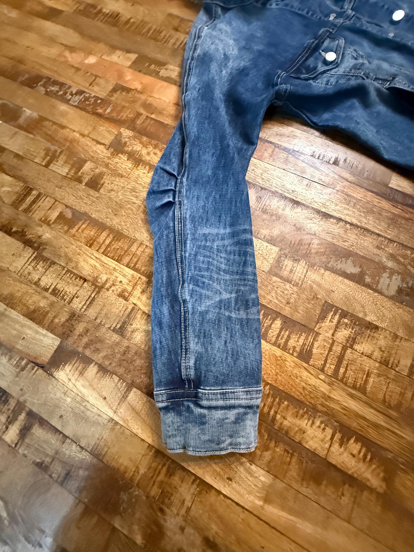 Vintage Denim Jacket M DEMOCRACY – Medium-Dark Wash Women's Jean Jacket – Forever in Blue Jeans Inspo Closet