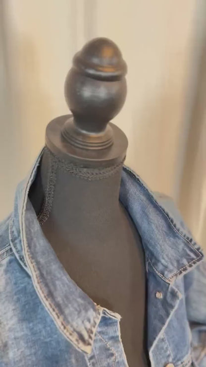 Vintage Denim Jacket M DEMOCRACY – Medium-Dark Wash Women's Jean Jacket – Forever in Blue Jeans Inspo Closet